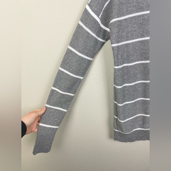 Banana Republic Women's Medium Grey Stripe Filpucci Knit Sweater Cashmere Wool - Picture 14 of 16